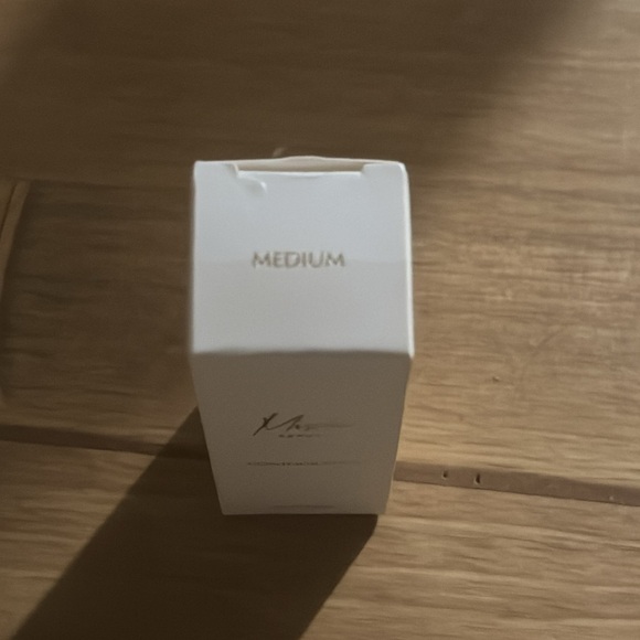 *NEW* Mischo Beauty Contour Stick - Picture 5 of 6